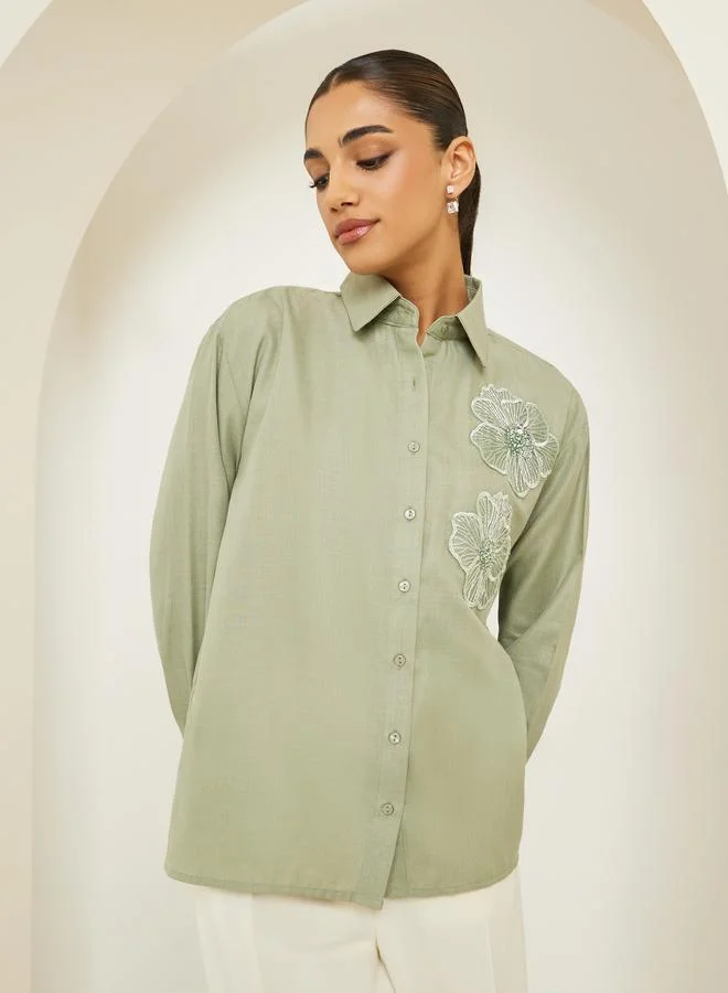 ستايلي بلوزة بأكمام طويلة ومطرز بزهور